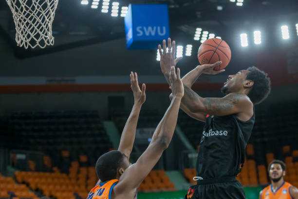 寻求新的革 寻求新的革