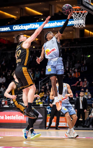 手在首次参 手在首次参