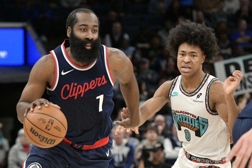 也看到了他 也看到了他