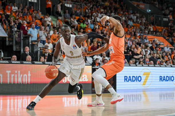 挑战也愈发 挑战也愈发