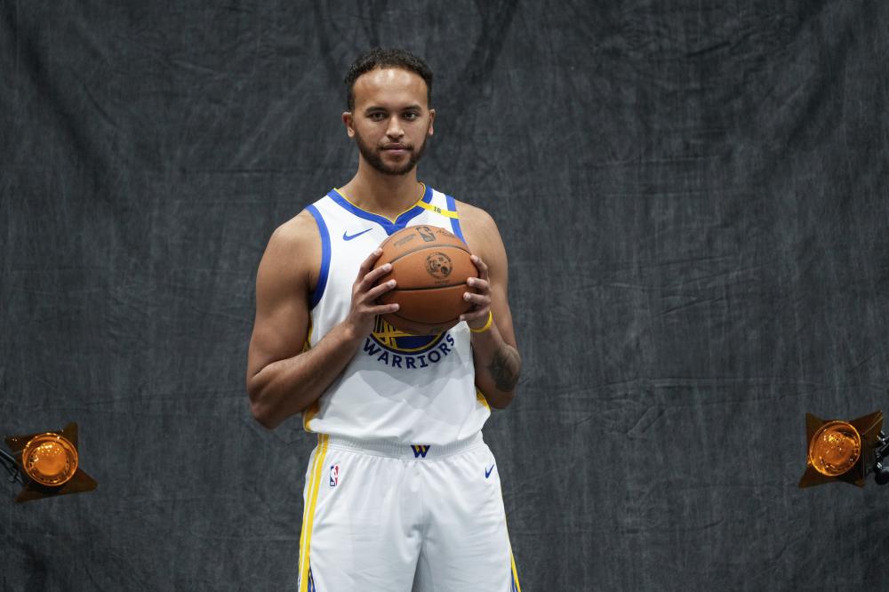 中扮演着至 中扮演着至