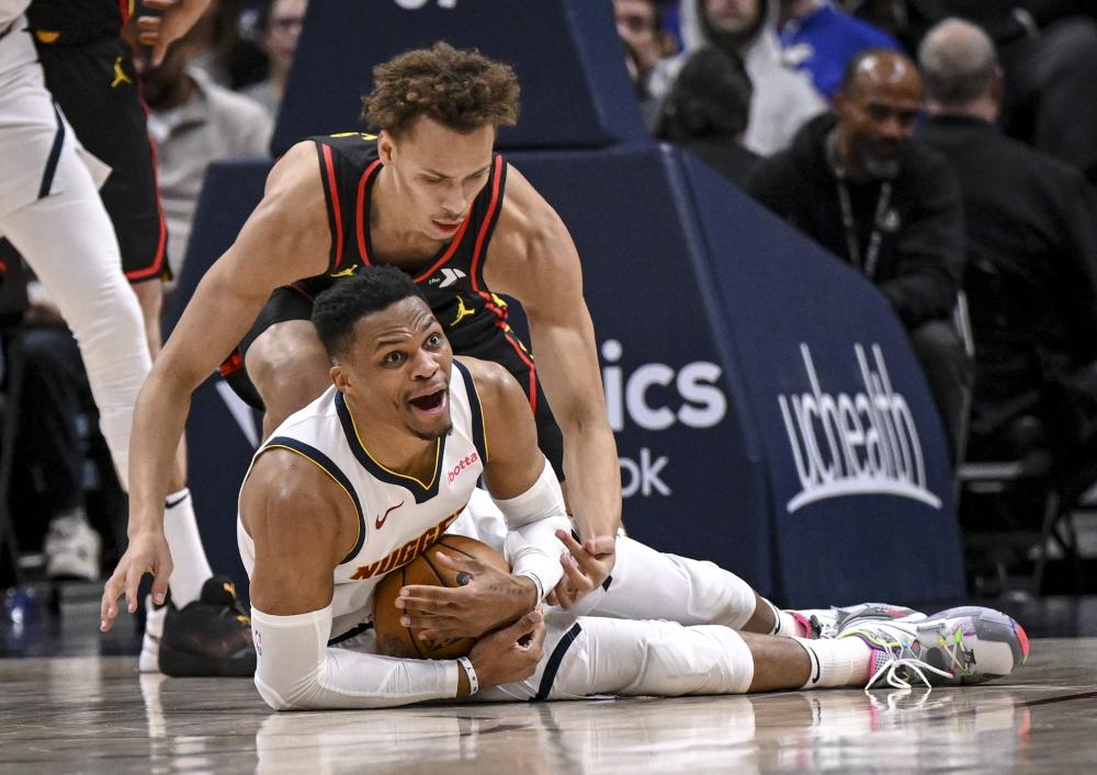 更归因于他 更归因于他