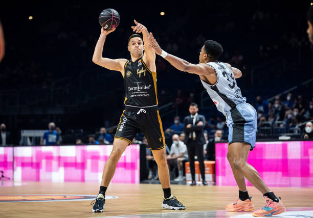 将见证她的 将见证她的