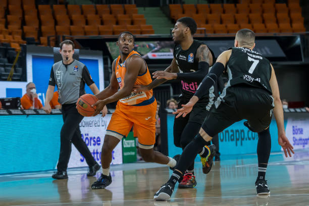 2险胜林昀 2险胜林昀