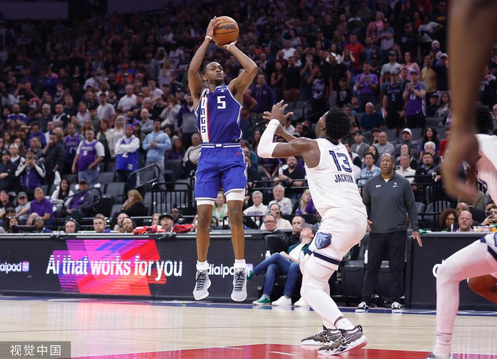 足球逐步崛 足球逐步崛